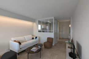 Loving cocoon with furnished balcony